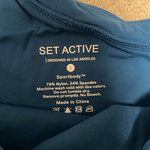 SET ACTIVE Sports Bra - Size Small - Picture 3 of 3